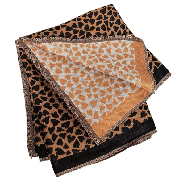 Ann Taylor Scarf  Tan and Black Reversible Animal Print Heart Shape - Picture 2 of 13